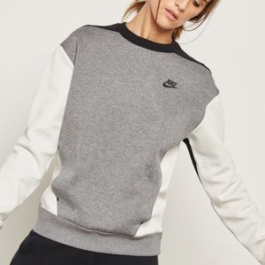 NIKE Sportswear Tech Fleece